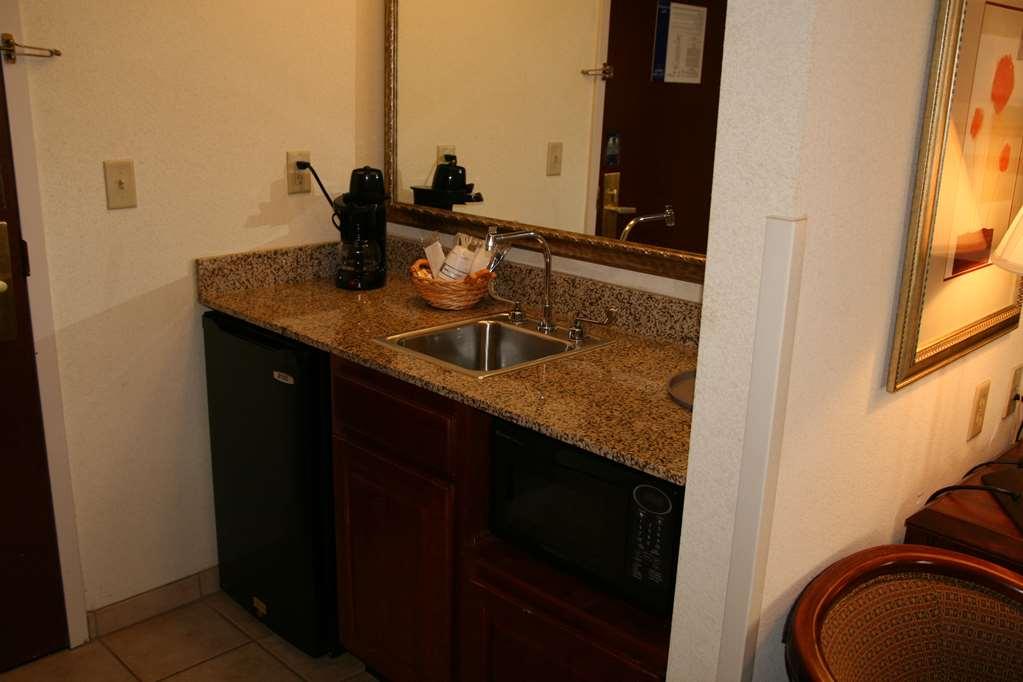 Hampton Inn & Suites San Marcos Δωμάτιο φωτογραφία