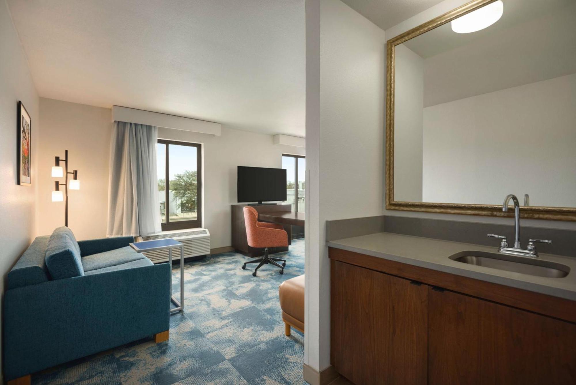 Hampton Inn & Suites San Marcos Εξωτερικό φωτογραφία