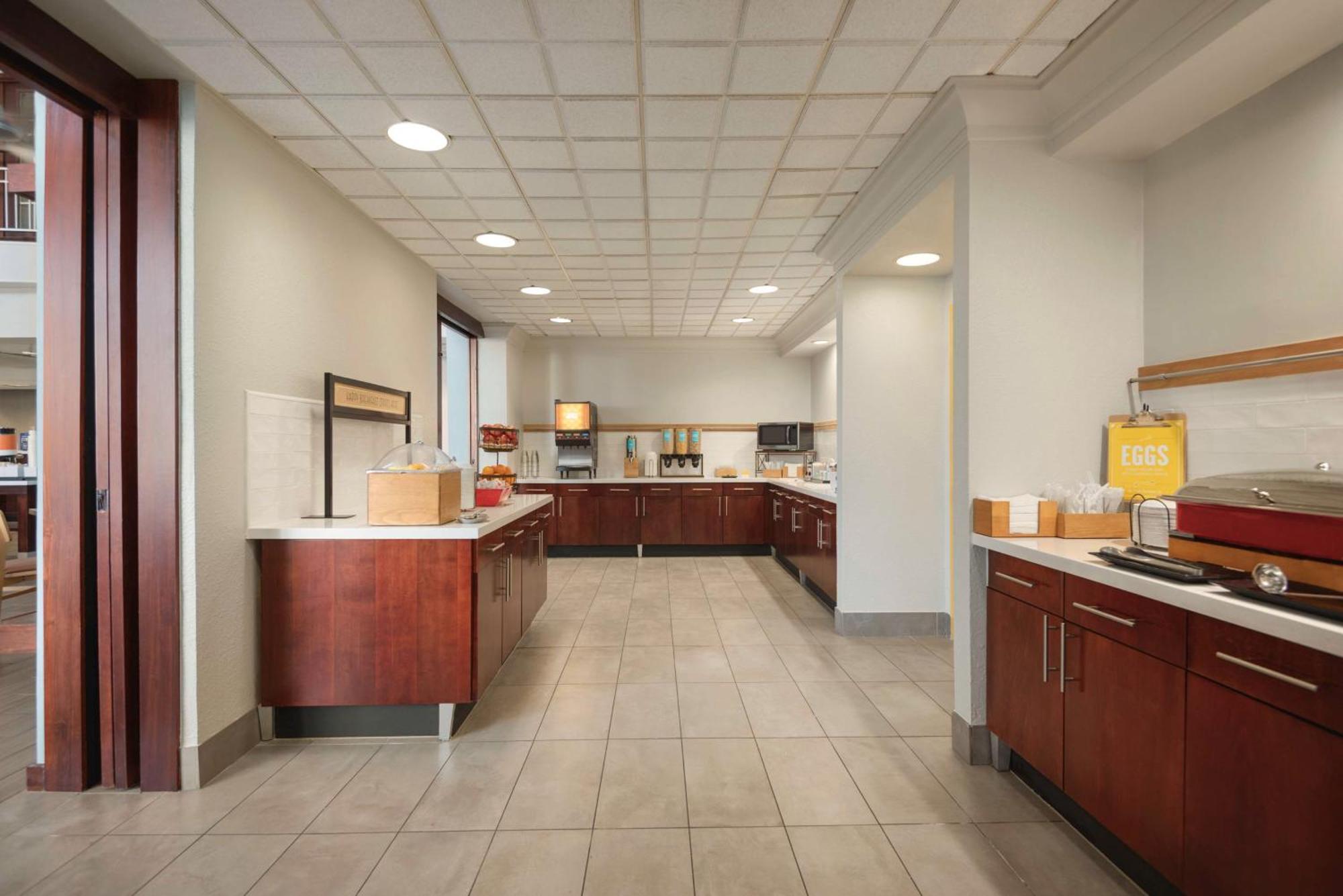 Hampton Inn & Suites San Marcos Εξωτερικό φωτογραφία