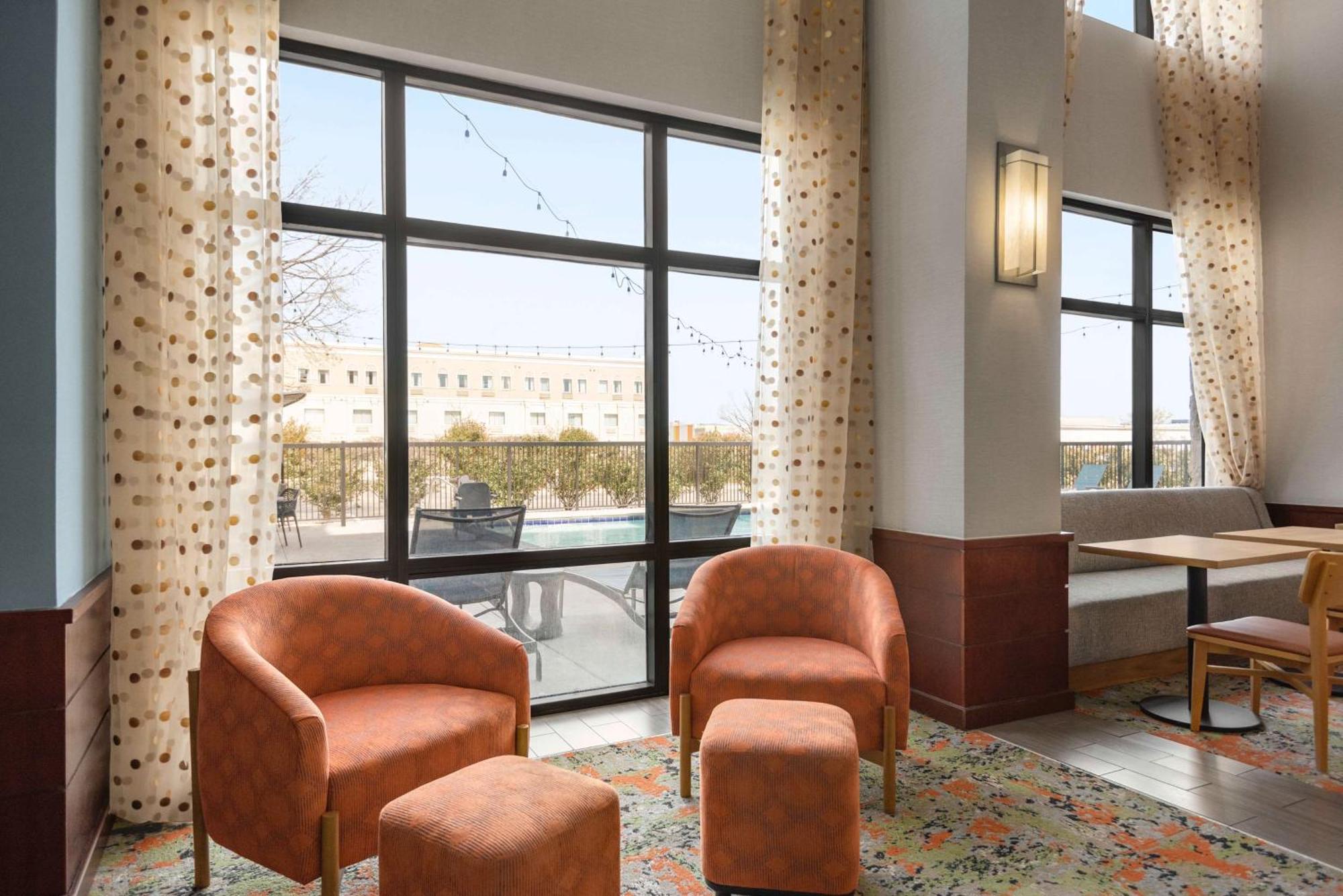 Hampton Inn & Suites San Marcos Εξωτερικό φωτογραφία