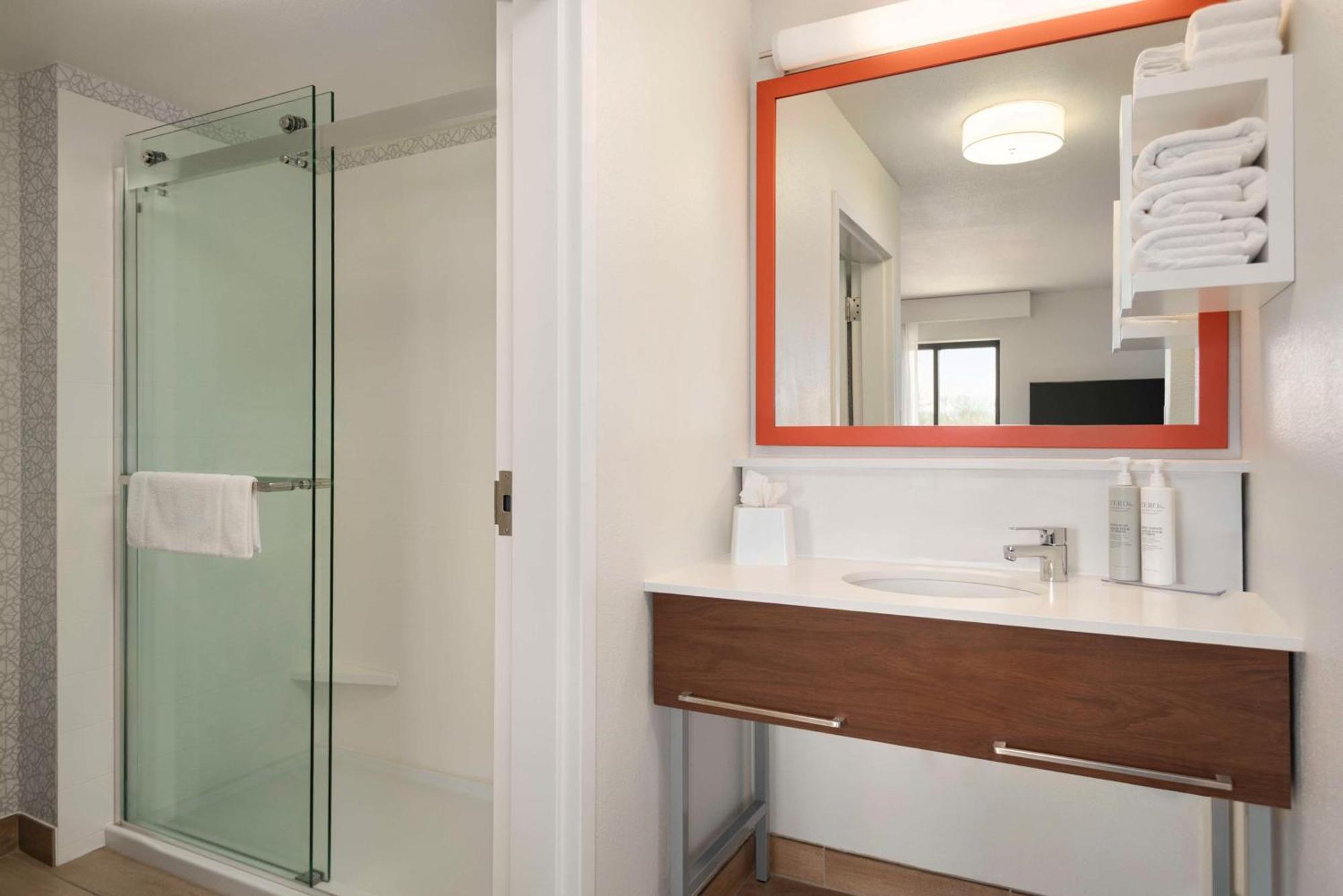 Hampton Inn & Suites San Marcos Εξωτερικό φωτογραφία