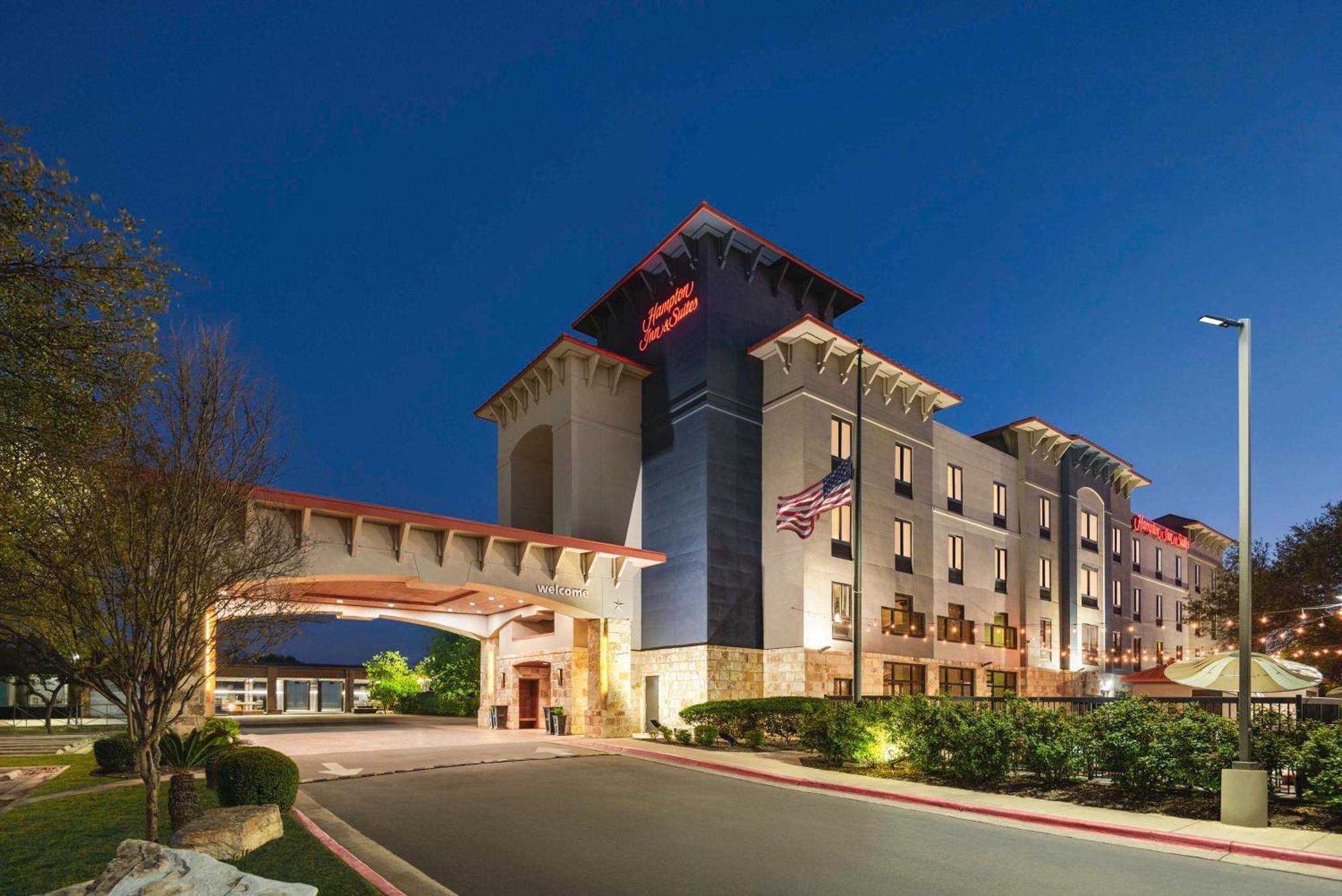 Hampton Inn & Suites San Marcos Εξωτερικό φωτογραφία