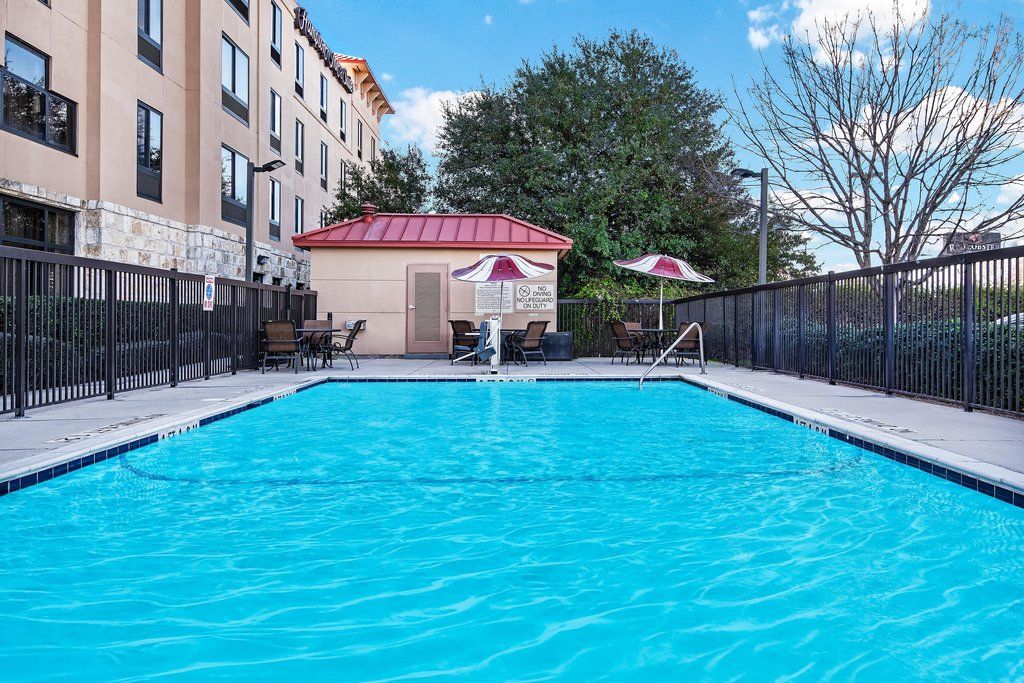 Hampton Inn & Suites San Marcos Εξωτερικό φωτογραφία